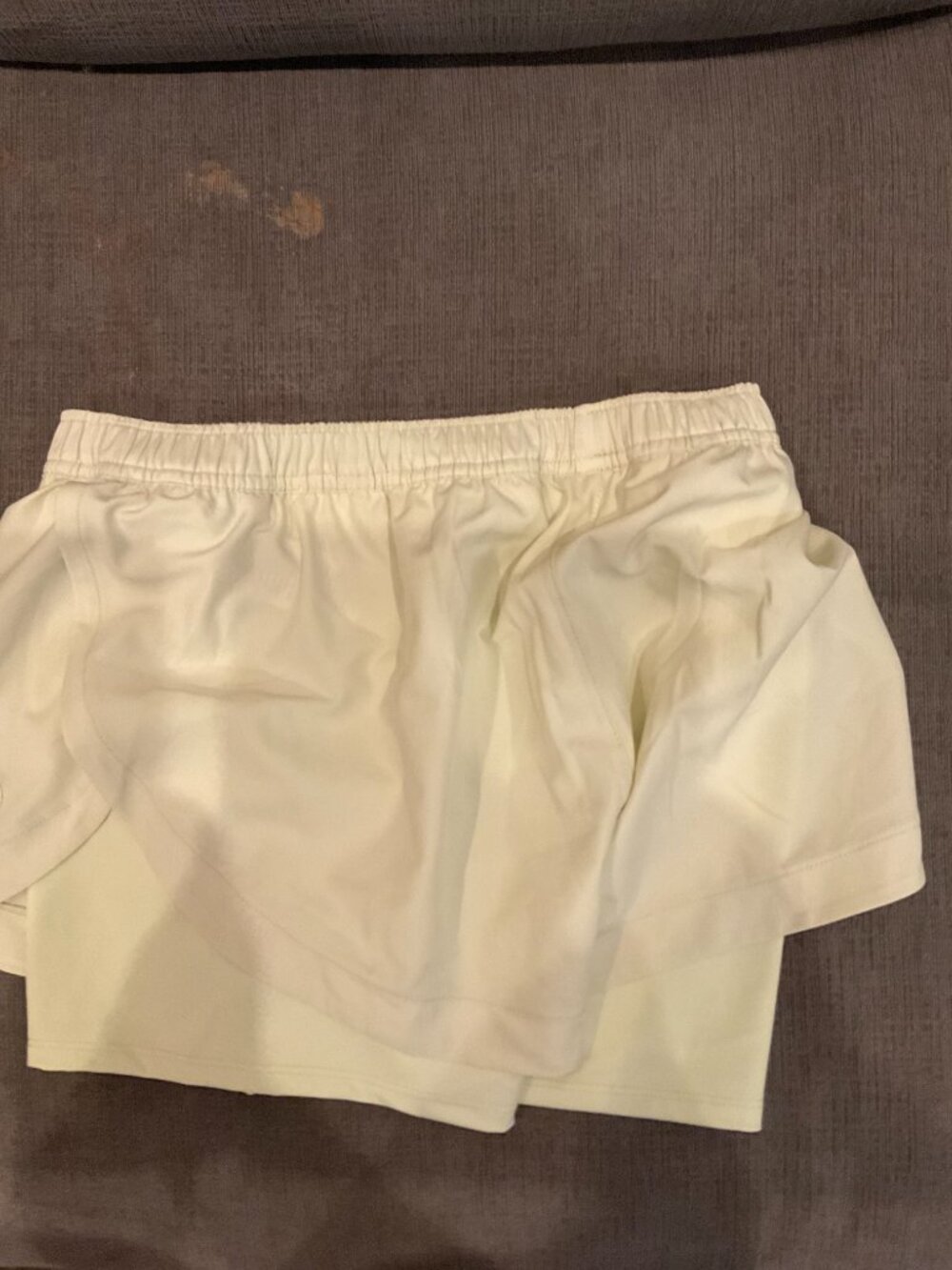 Vuori Athletic Shorts Light Yellow Lime Size S Built-In Liner - Picture 4 of 4